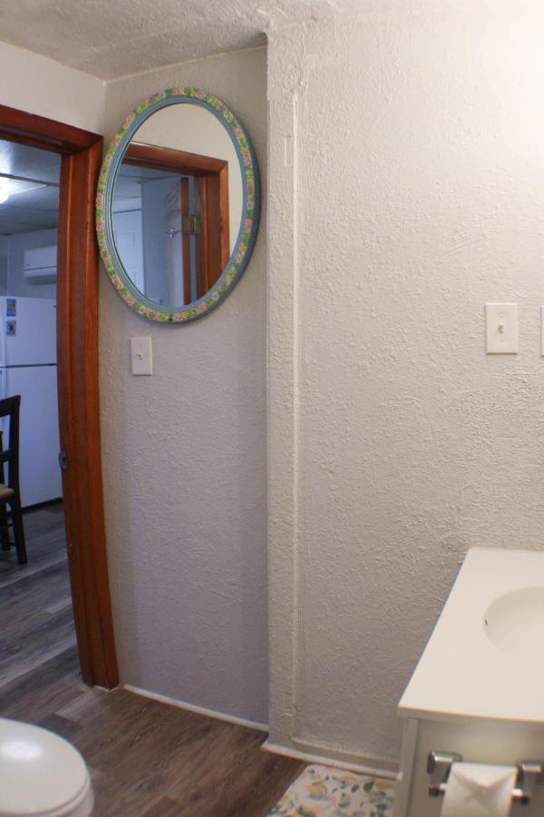 California Ave - 2 Bedroom - Home Away From Home! Pittsburgh Eksteriør billede